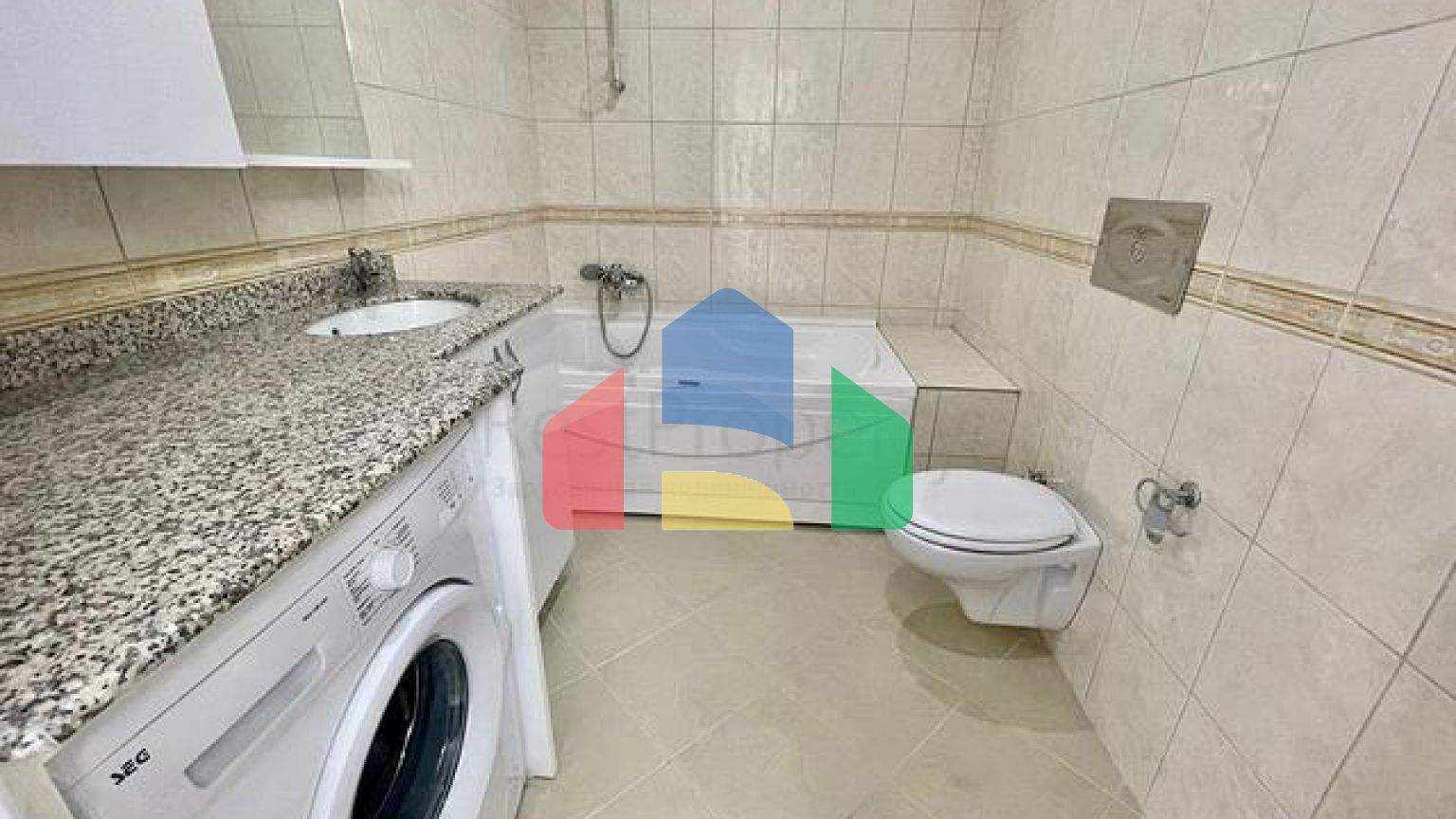 Просторий пентхаус 3 + 1 в районі Авсаллар