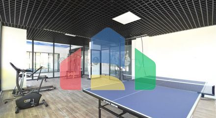 Меблированная двухкомнатная квартира планировки 1+1