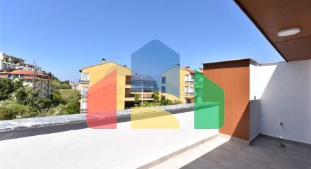 Вілла з басейном в районі Авсаллар