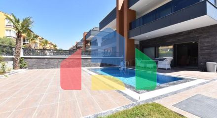 Вілла з басейном в районі Авсаллар