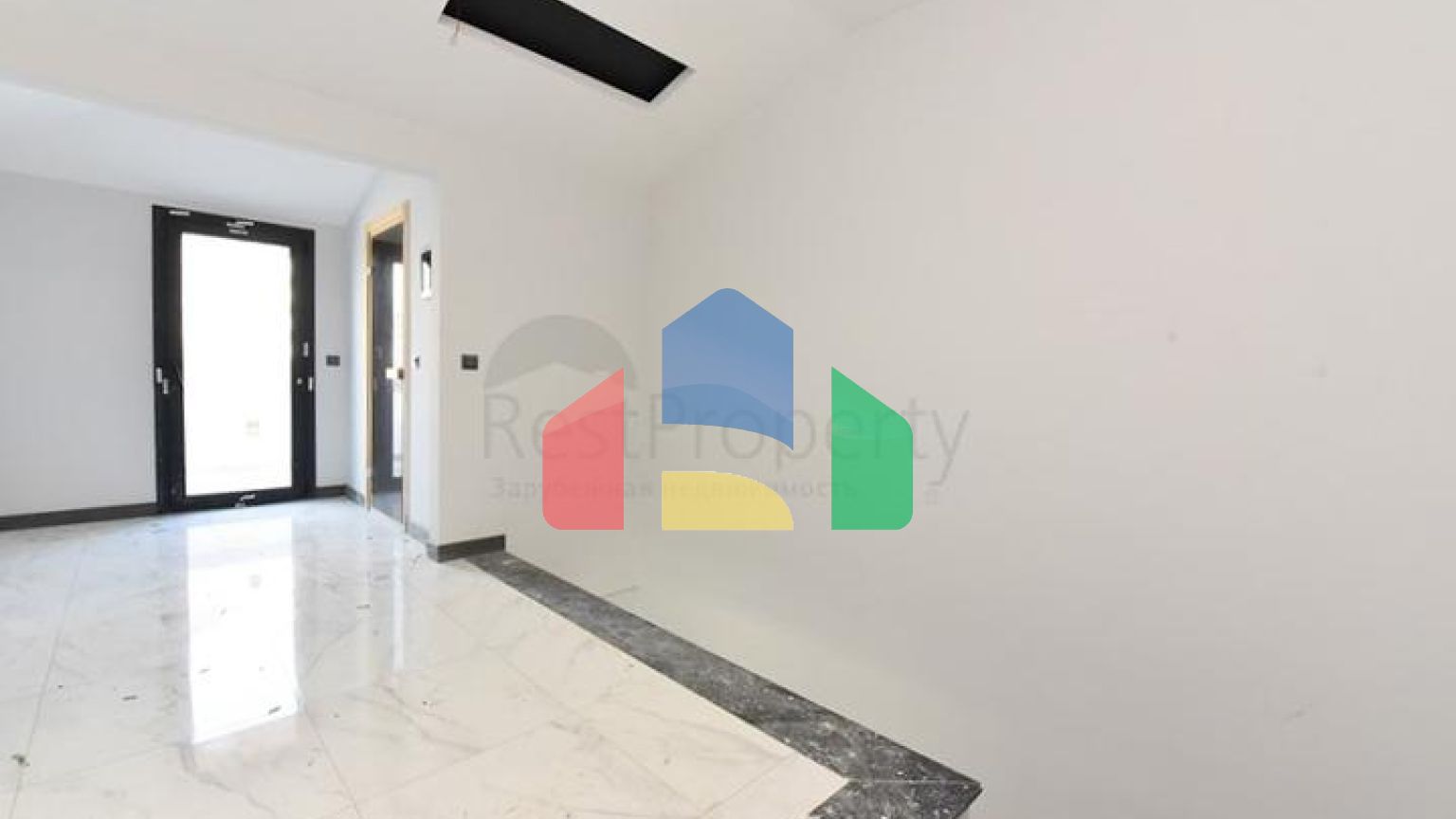 Вілла з басейном в районі Авсаллар