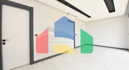 Вілла з басейном в районі Авсаллар