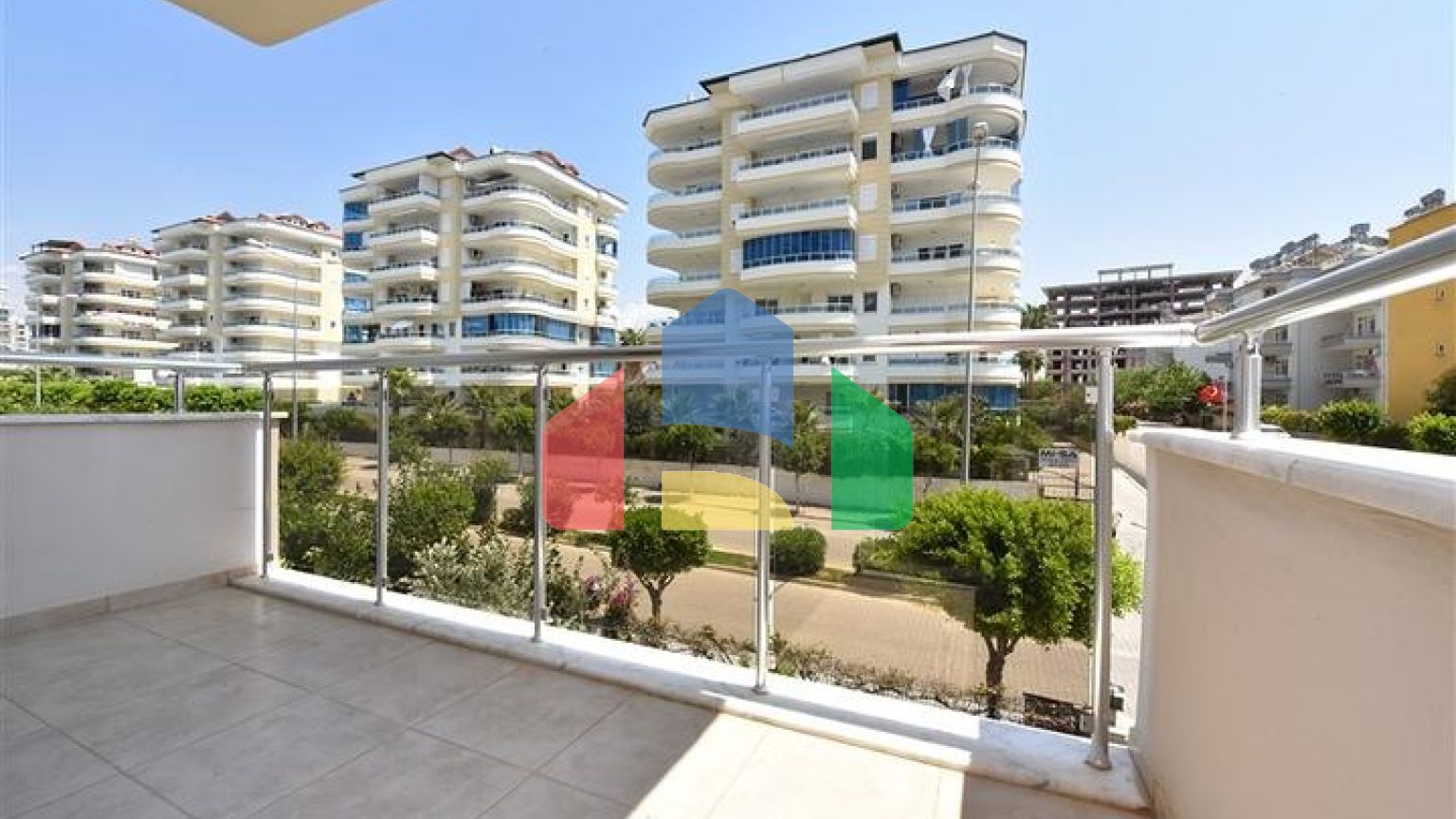 Апартаменти 2 + 1 в районі Авсаллар