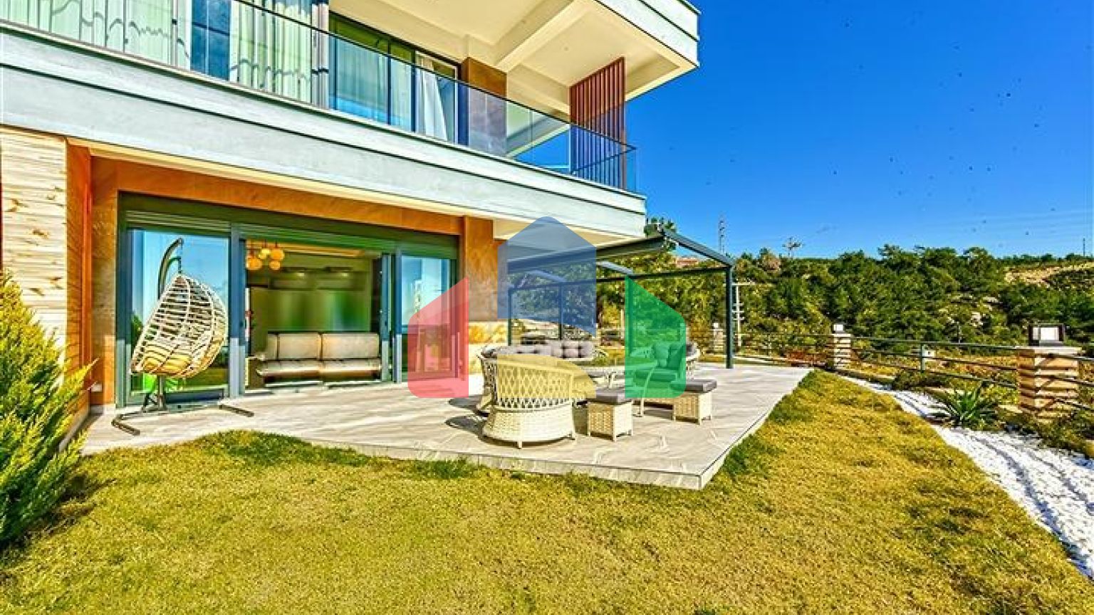 Комплекс роскошных вилл с видом на море в Авсалларе