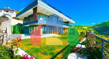 Комплекс роскошных вилл с видом на море в Авсалларе