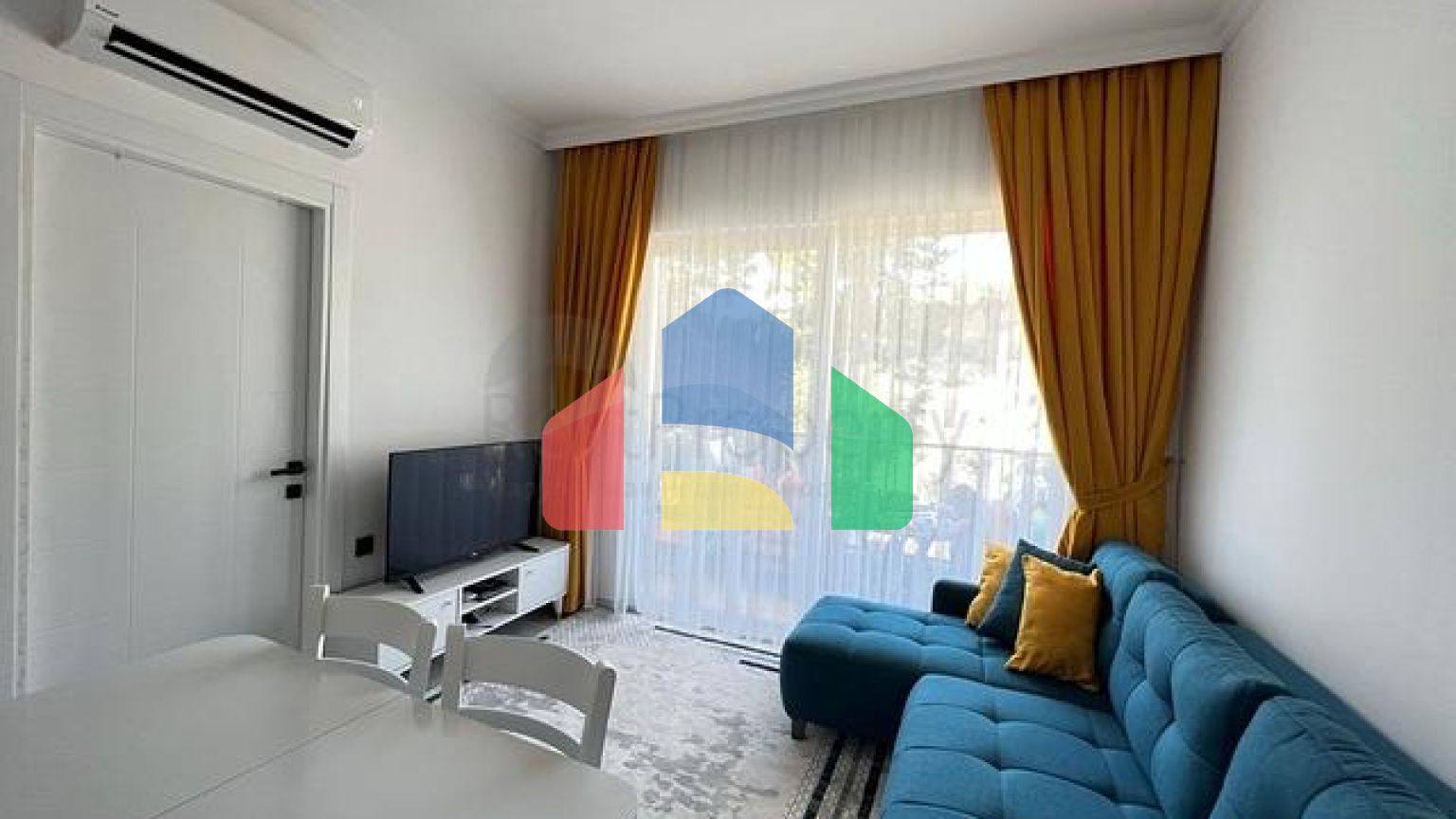 Квартира 1 + 1 посеред хвойного гаю