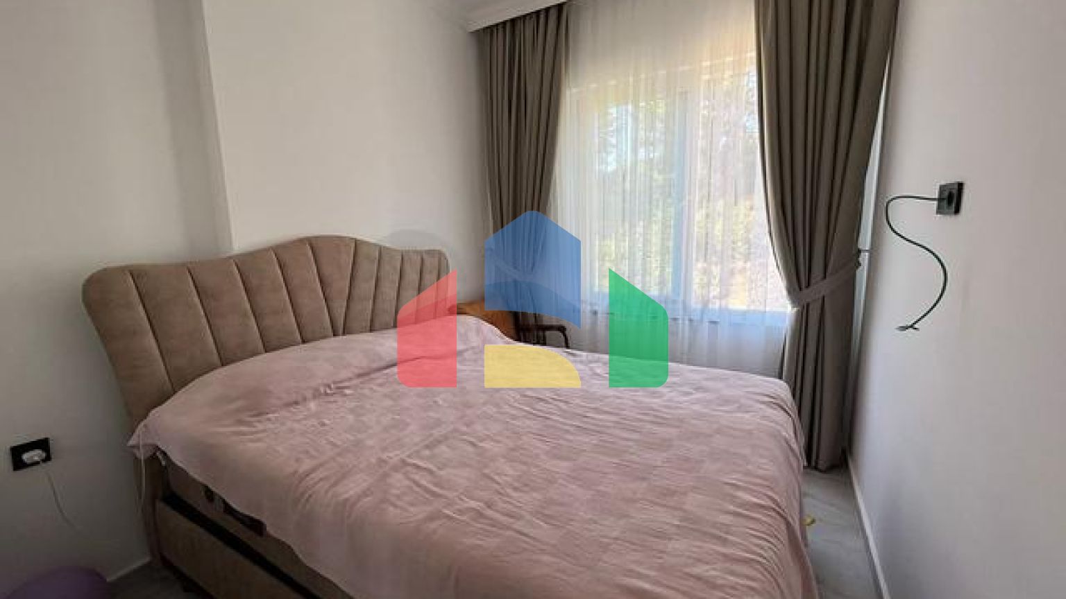 Квартира 1 + 1 посеред хвойного гаю