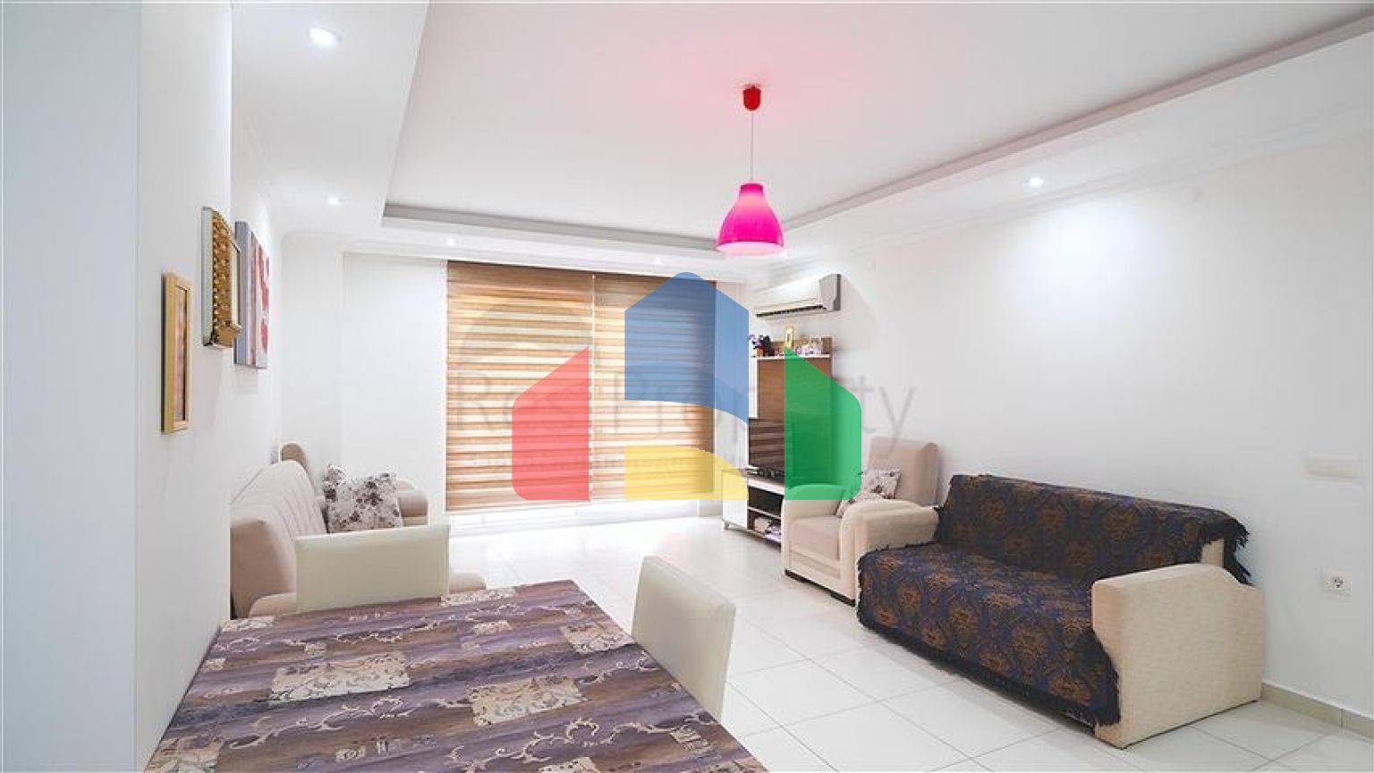 Затишна мебльована квартира з видом на море в Авсалларі