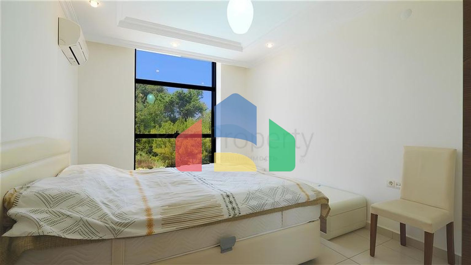 Затишна мебльована квартира з видом на море в Авсалларі