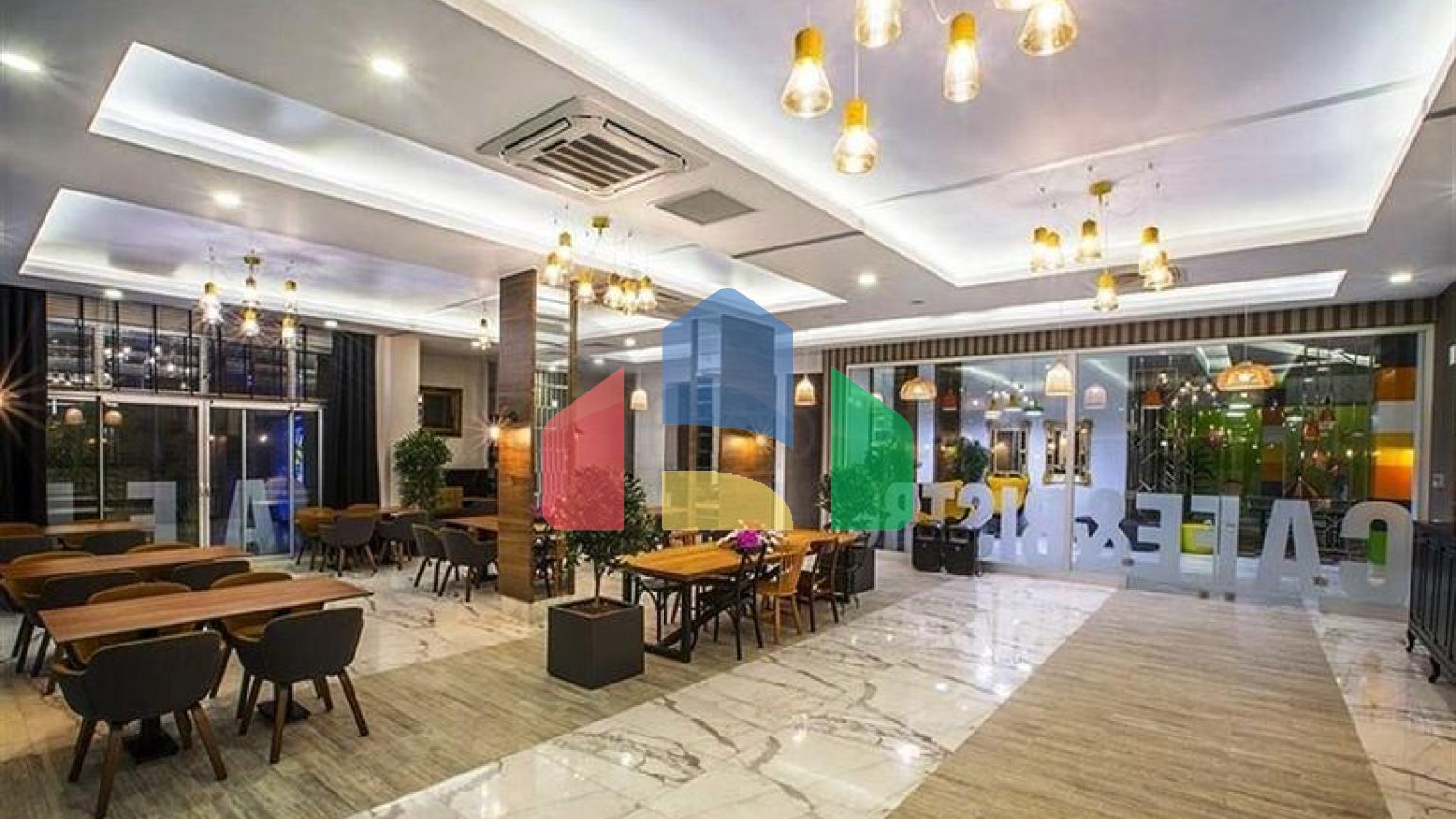 Меблированная трехкомнатная квартира в ЖК с богатой инфраструктурой