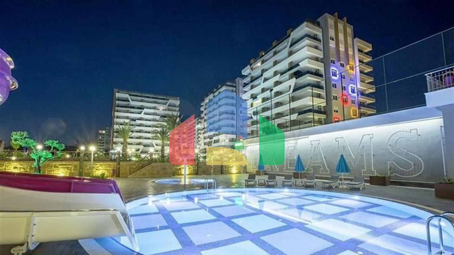 Меблированная трехкомнатная квартира в ЖК с богатой инфраструктурой