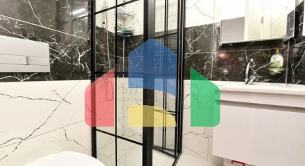 Двокімнатна мебльована квартира в комплексі в сосновому бору