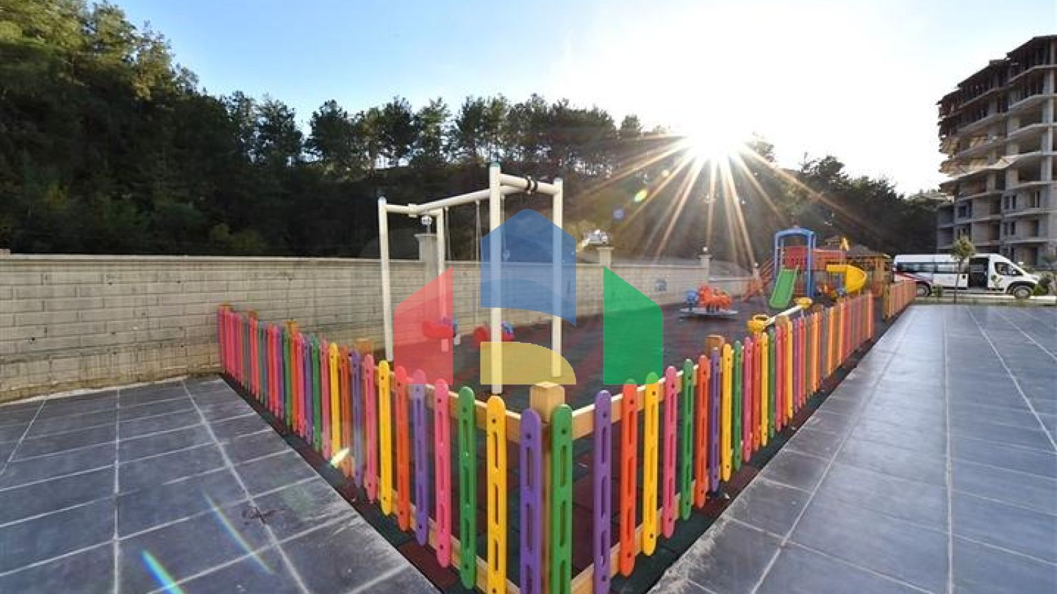 Двокімнатна мебльована квартира в комплексі в сосновому бору