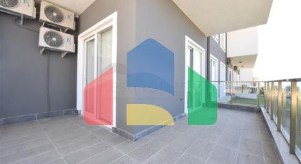 Квартира 2+1 с мебелью и техникой в новом комплексе в районе Инжекум