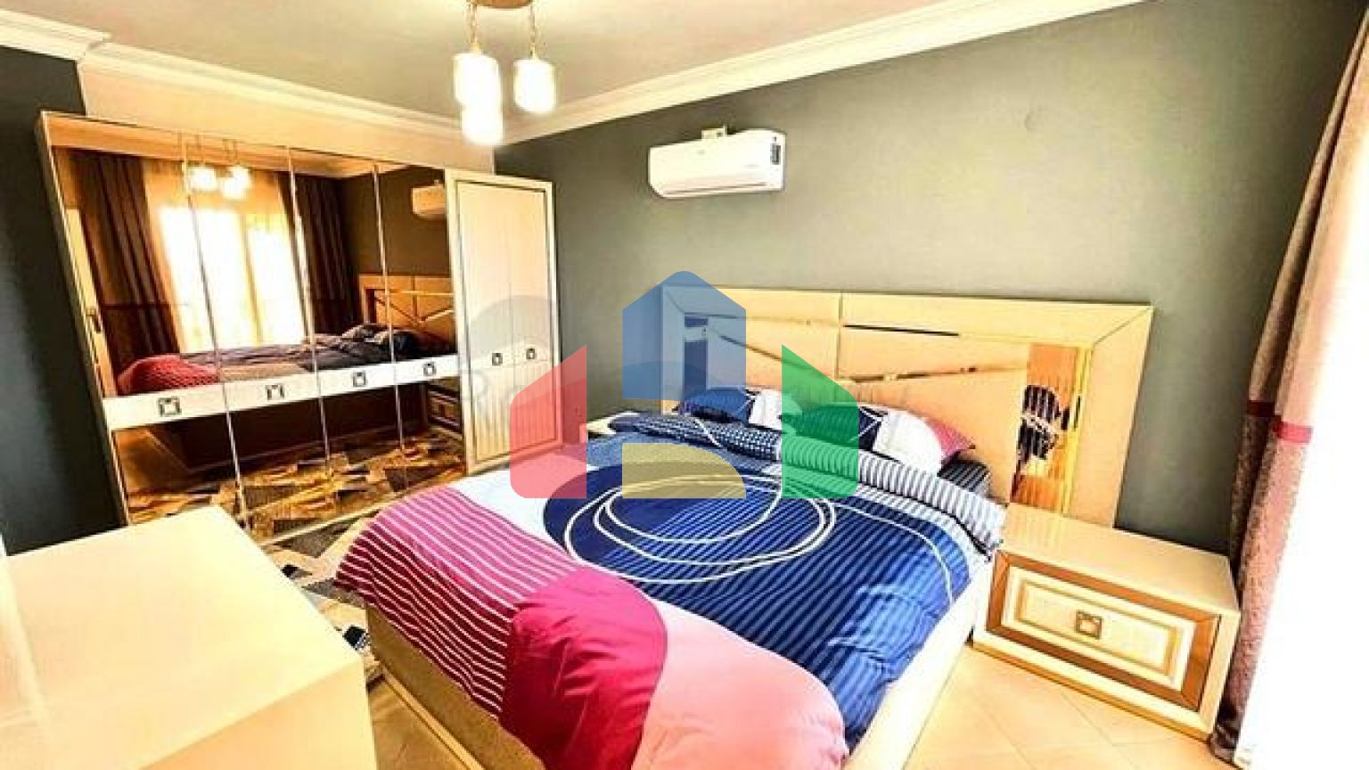 Просторі апартаменти 3 + 1 в районі Авсаллар