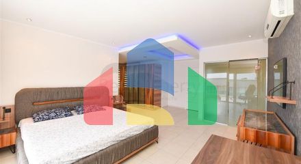 Простора квартира 4 + 1 в районі Авсаллар