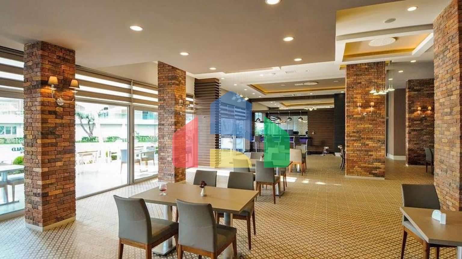 Простора квартира 4 + 1 в районі Авсаллар