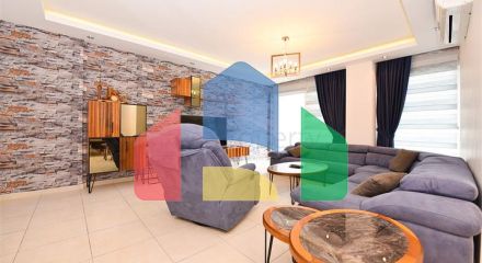 Простора квартира 4 + 1 в районі Авсаллар