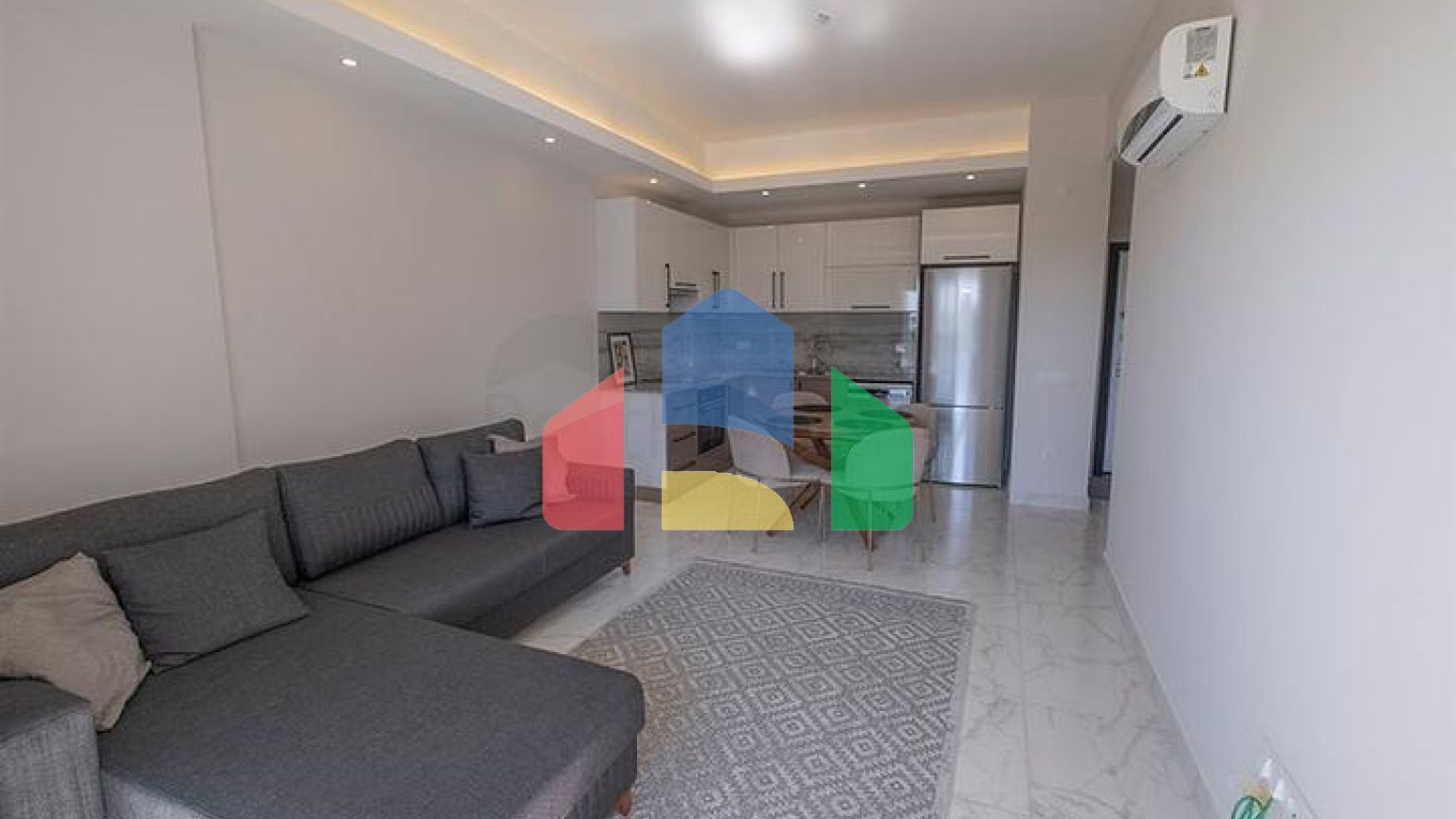 Двухкомнатная квартира в новом комплексе Авсаллара