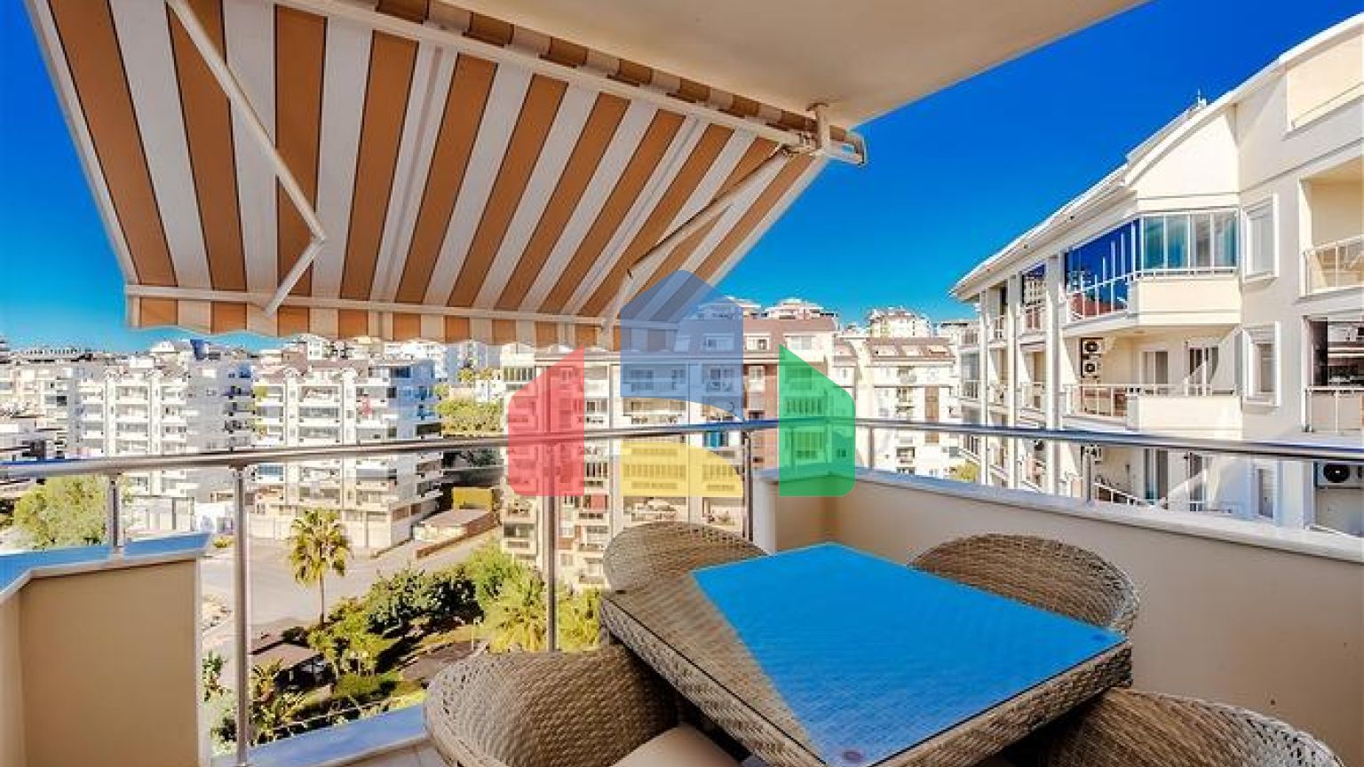 Квартира 2+1 в комплексе с инфраструктурой отельного типа в районе Авсаллар