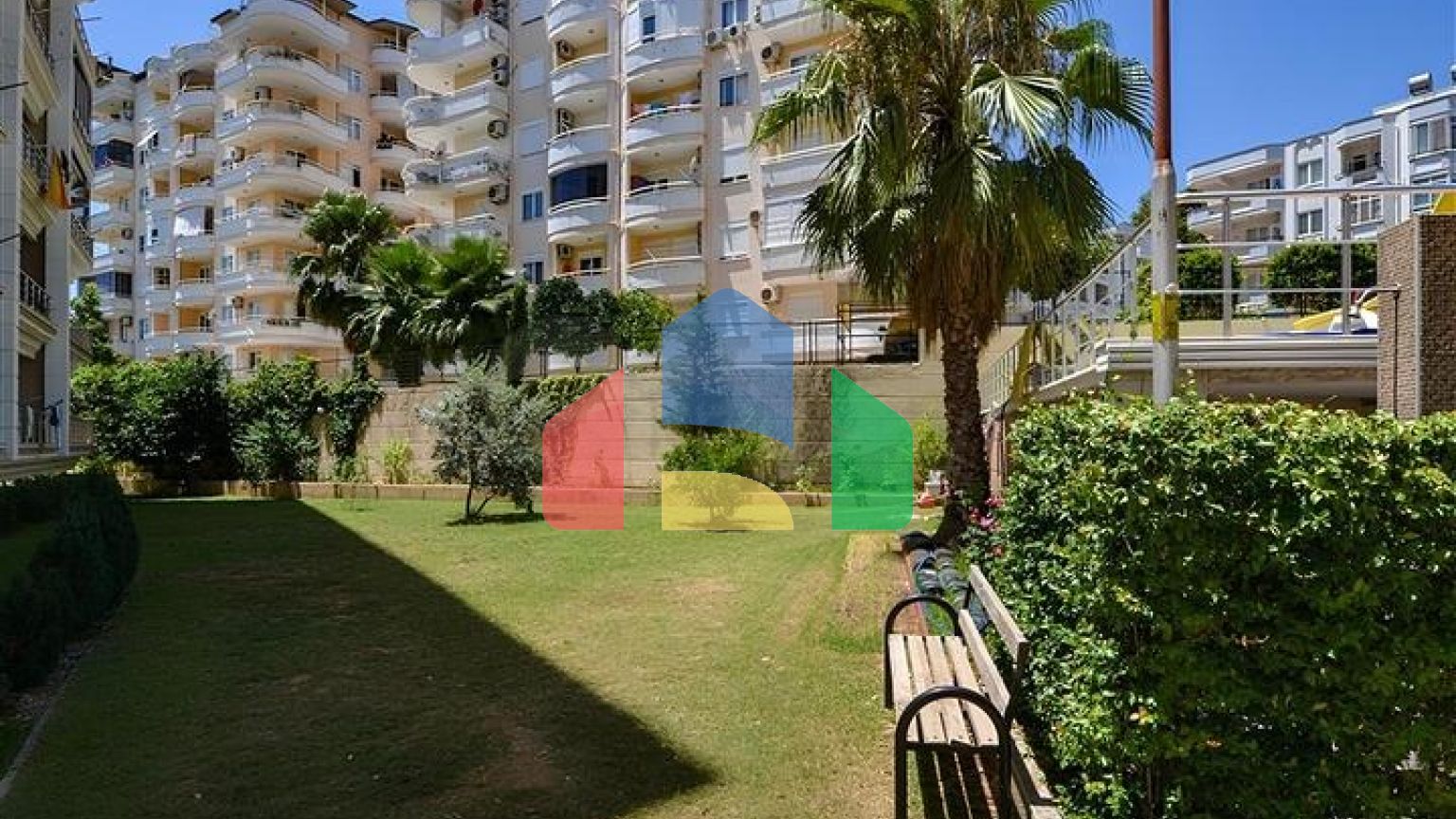 Квартира 2+1 с видом на море в центре Авсаллара