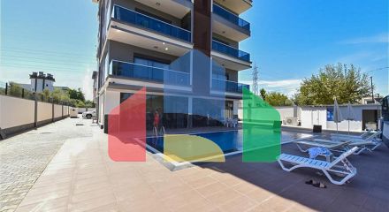 Трехкомнатный пентхаус с видом на хвойные леса и Средиземное море