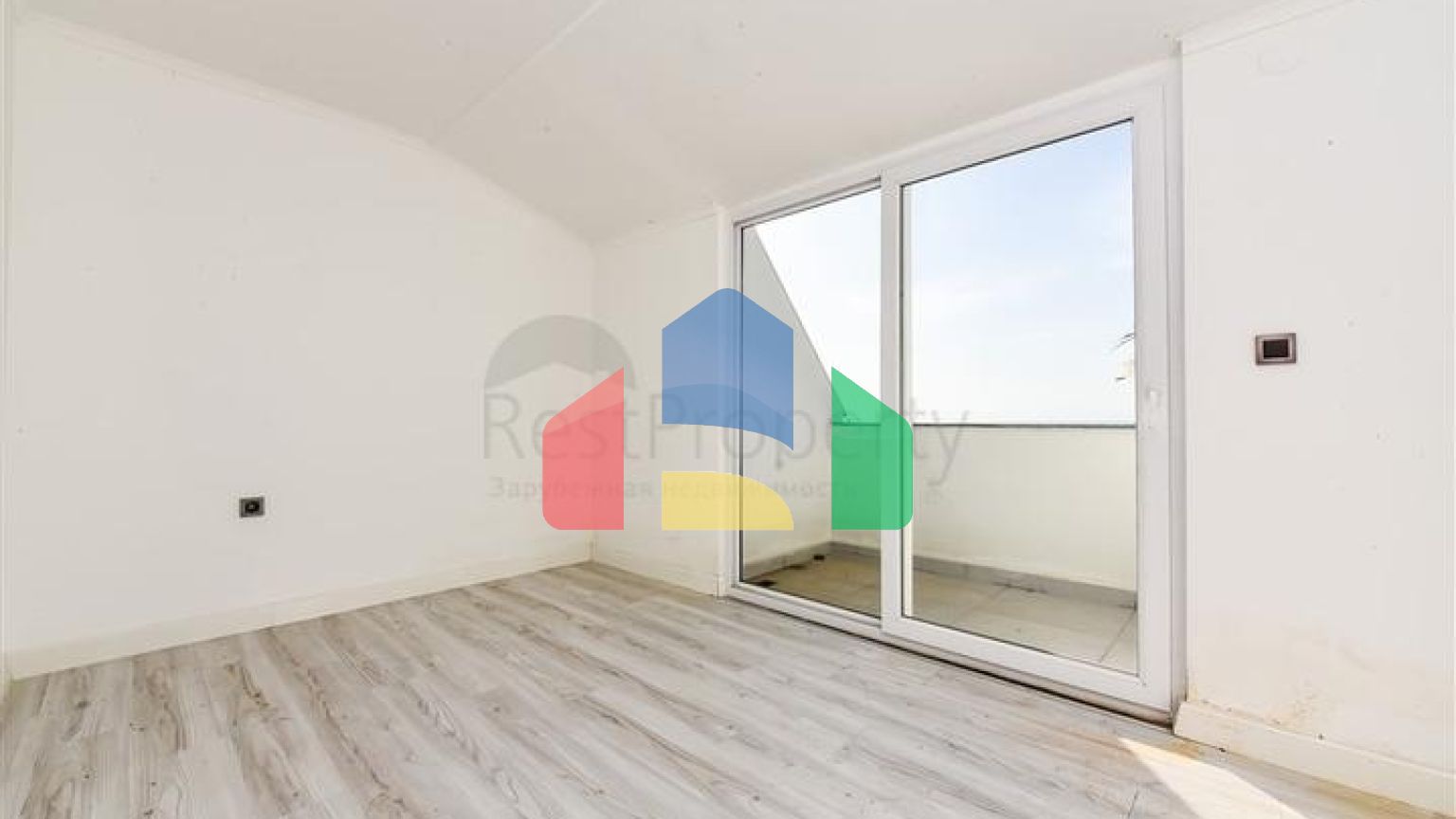 Дублекс 3+1 в малоповерховому ЖК в 150 м від моря