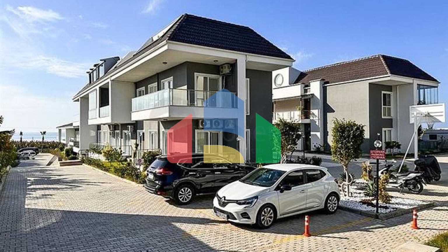 Дублекс 3+1 в малоповерховому ЖК в 150 м від моря