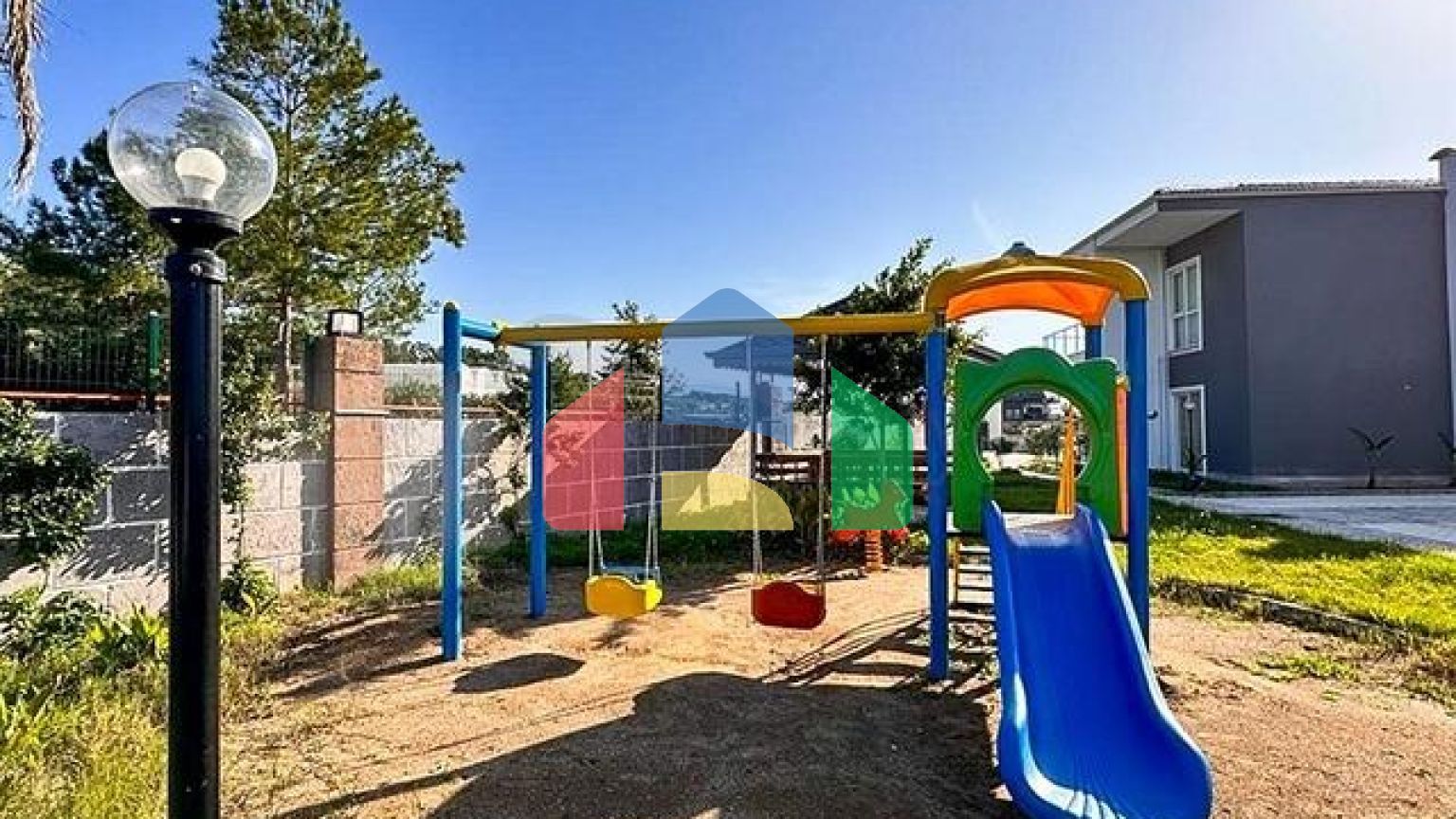 Дублекс 3+1 в малоповерховому ЖК в 150 м від моря