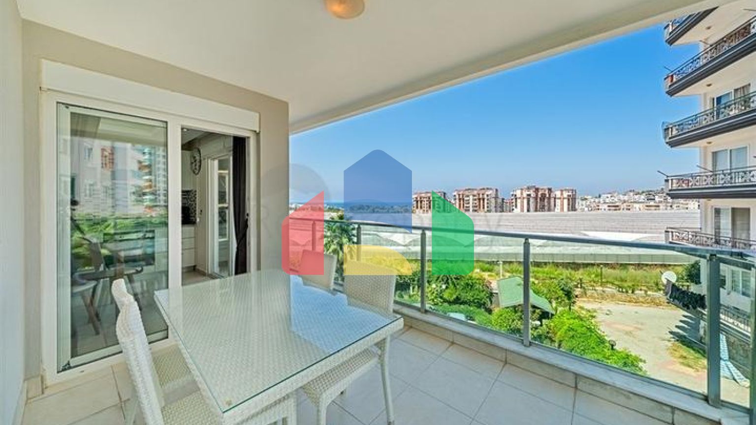 Квартира 2+1 в комплексі з готельною інфраструктурою в районі Авсаллар