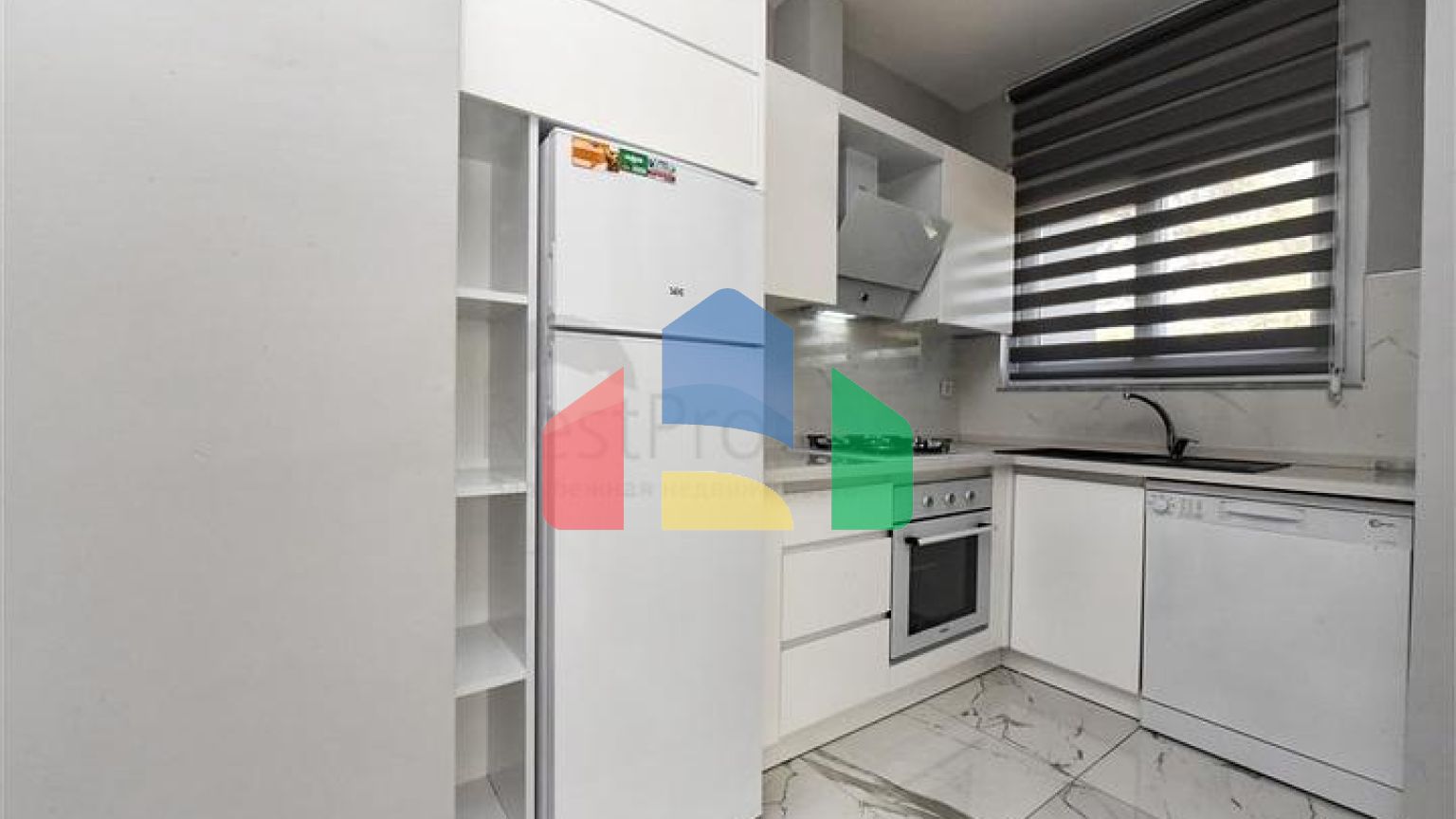 Меблированная квартира 1+1 в новом комплексе в Авсалларе