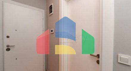 Меблированная квартира 1+1 в новом комплексе в Авсалларе