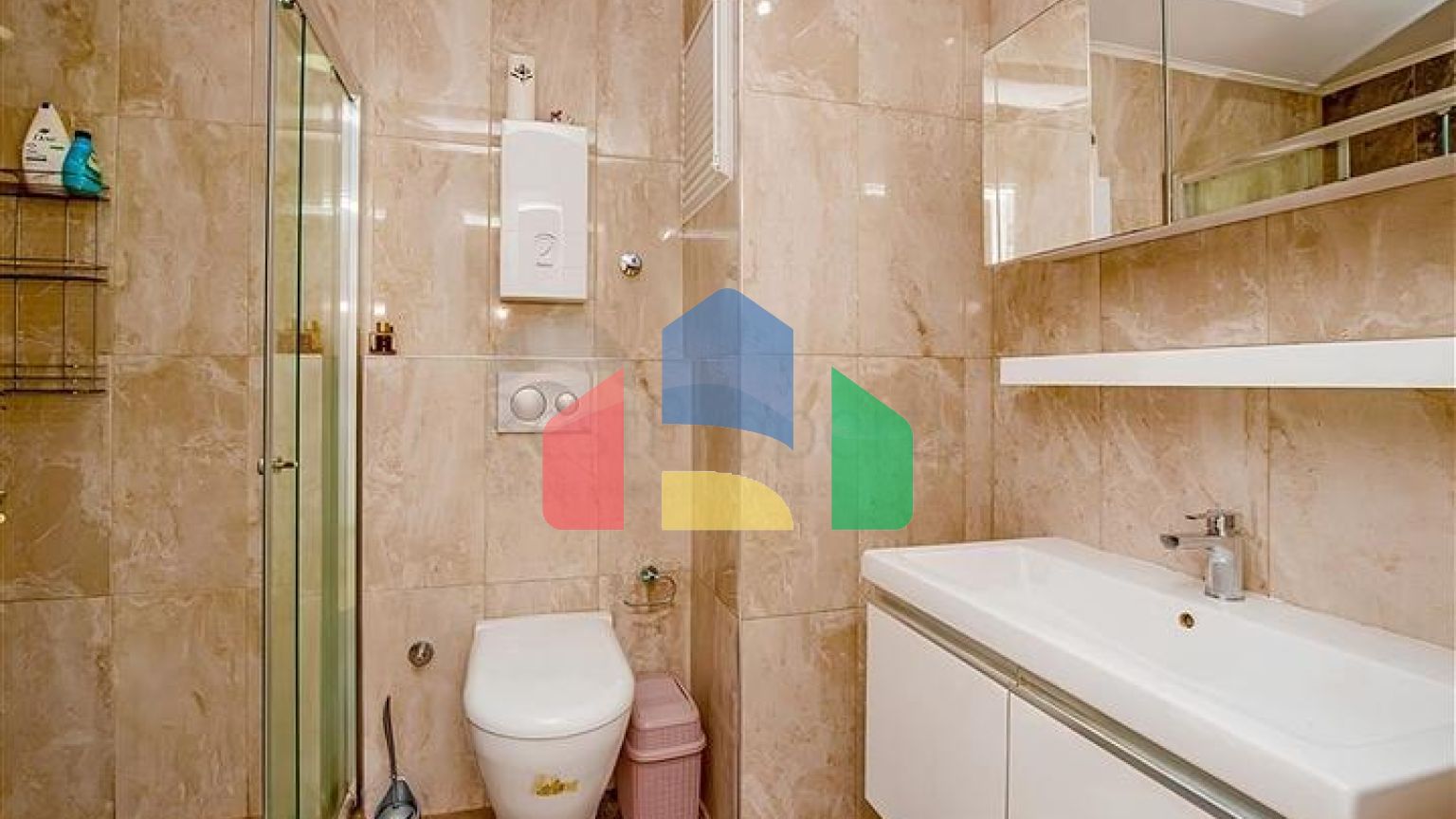 Квартира 1 + 1 в популярному житловому комплексі в районі Авсаллар