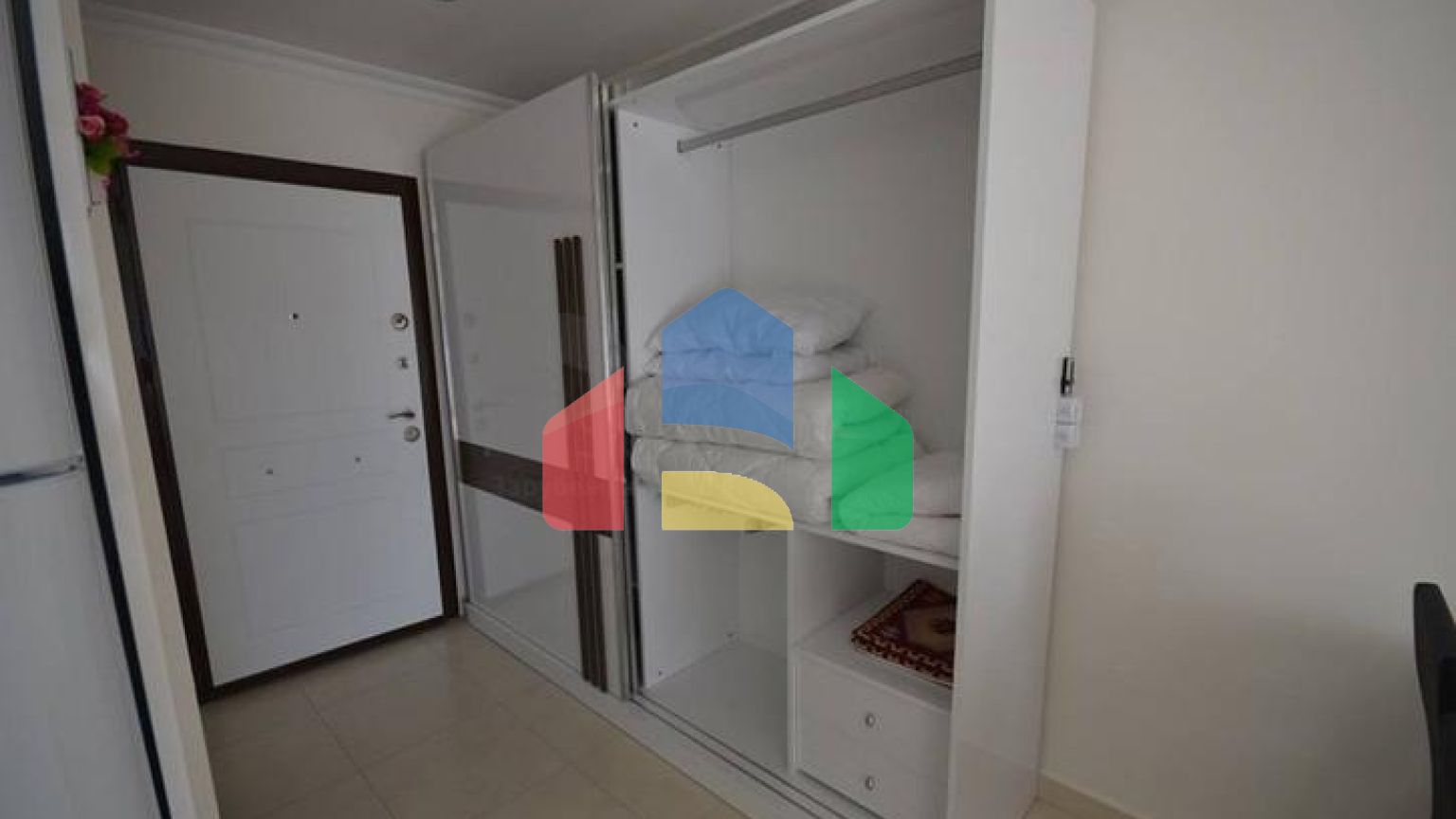 Затишна студія в мальовничому комплексі з численними зручностями