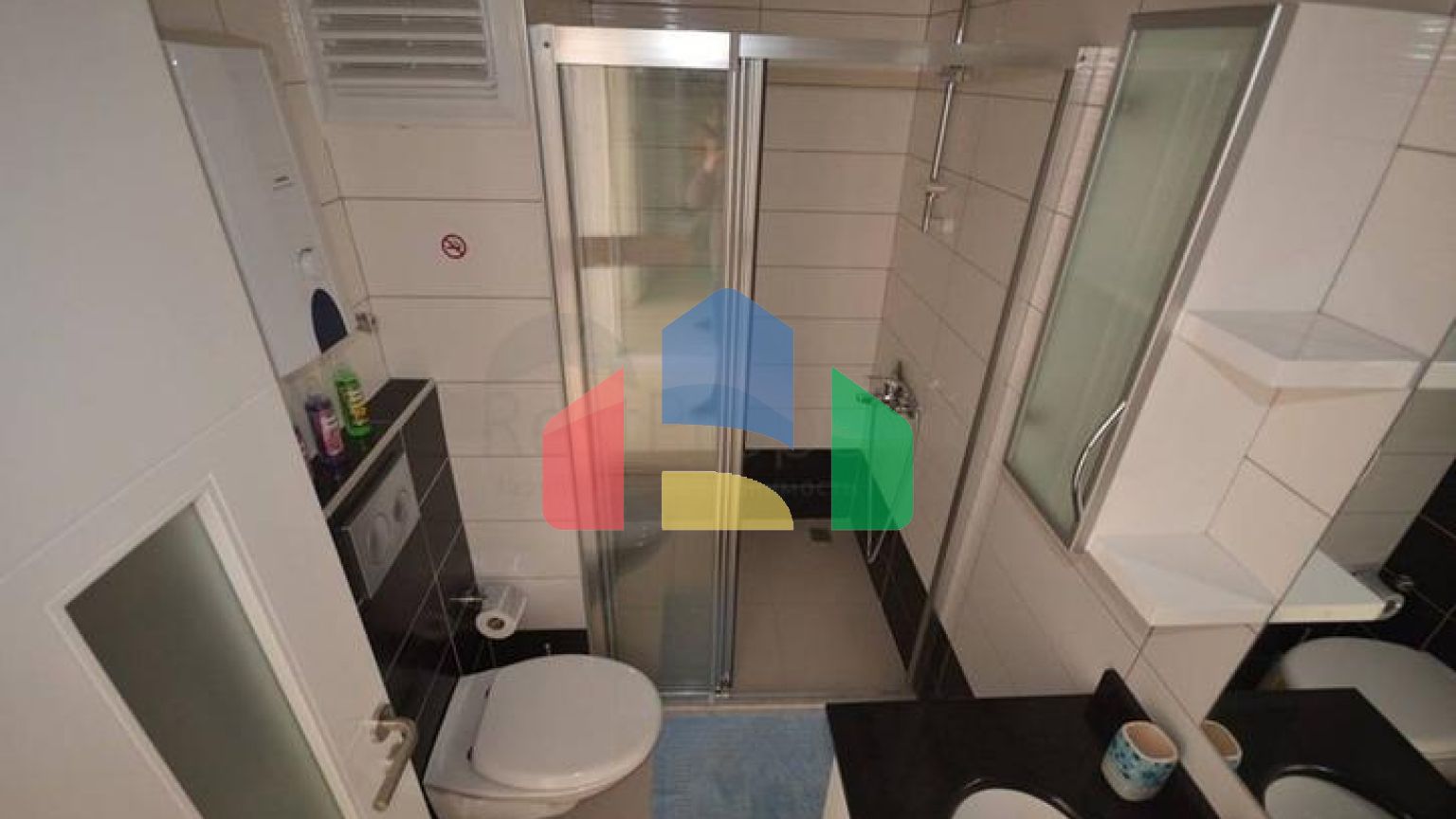 Затишна студія в мальовничому комплексі з численними зручностями