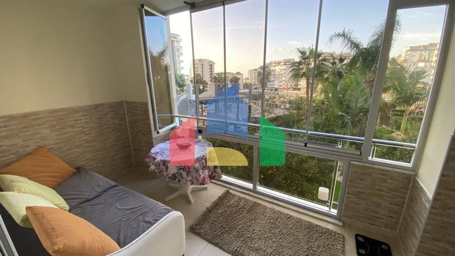 Затишна студія в мальовничому комплексі з численними зручностями