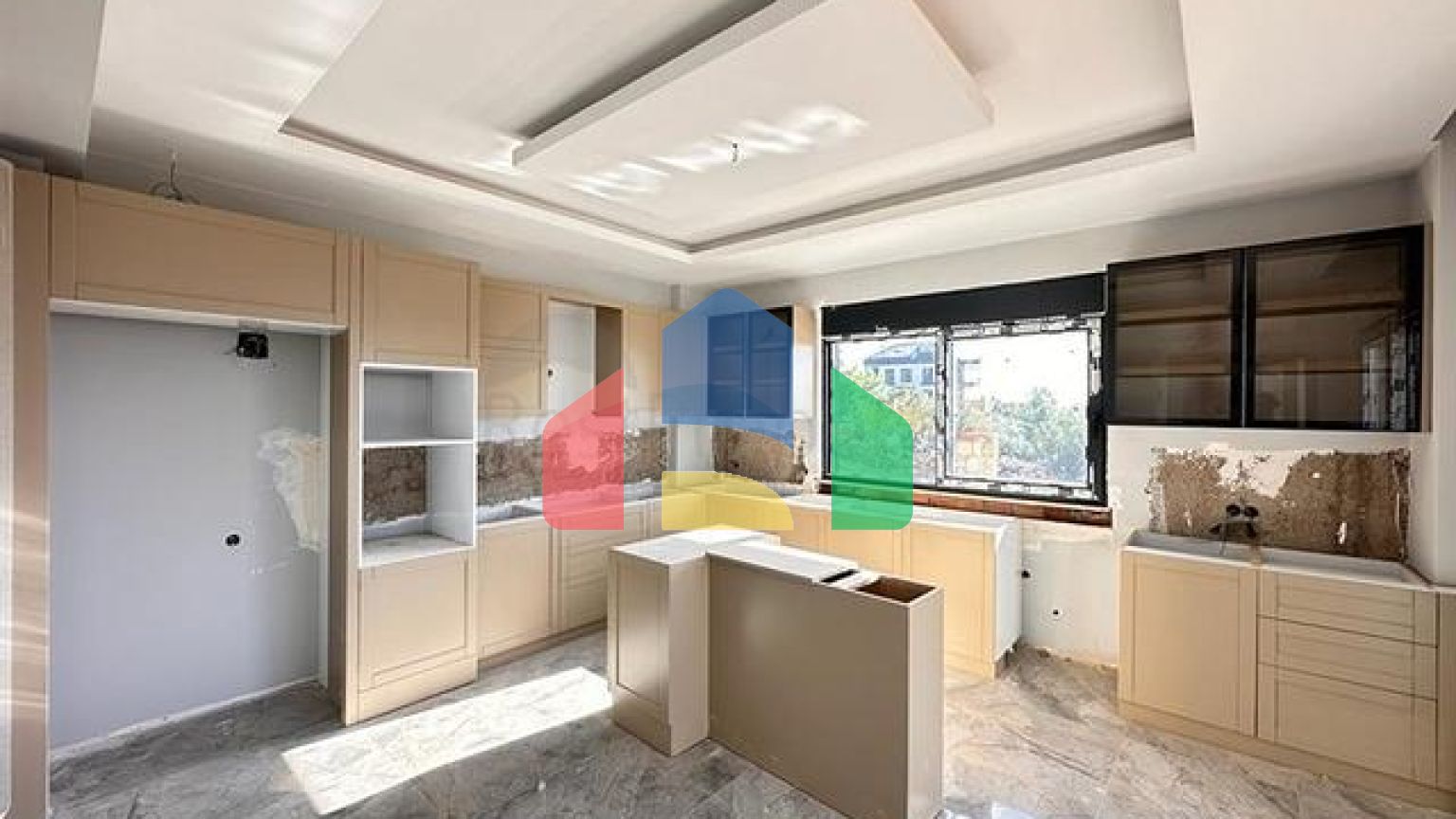 Вілла 4 + 1 в Авсалларі