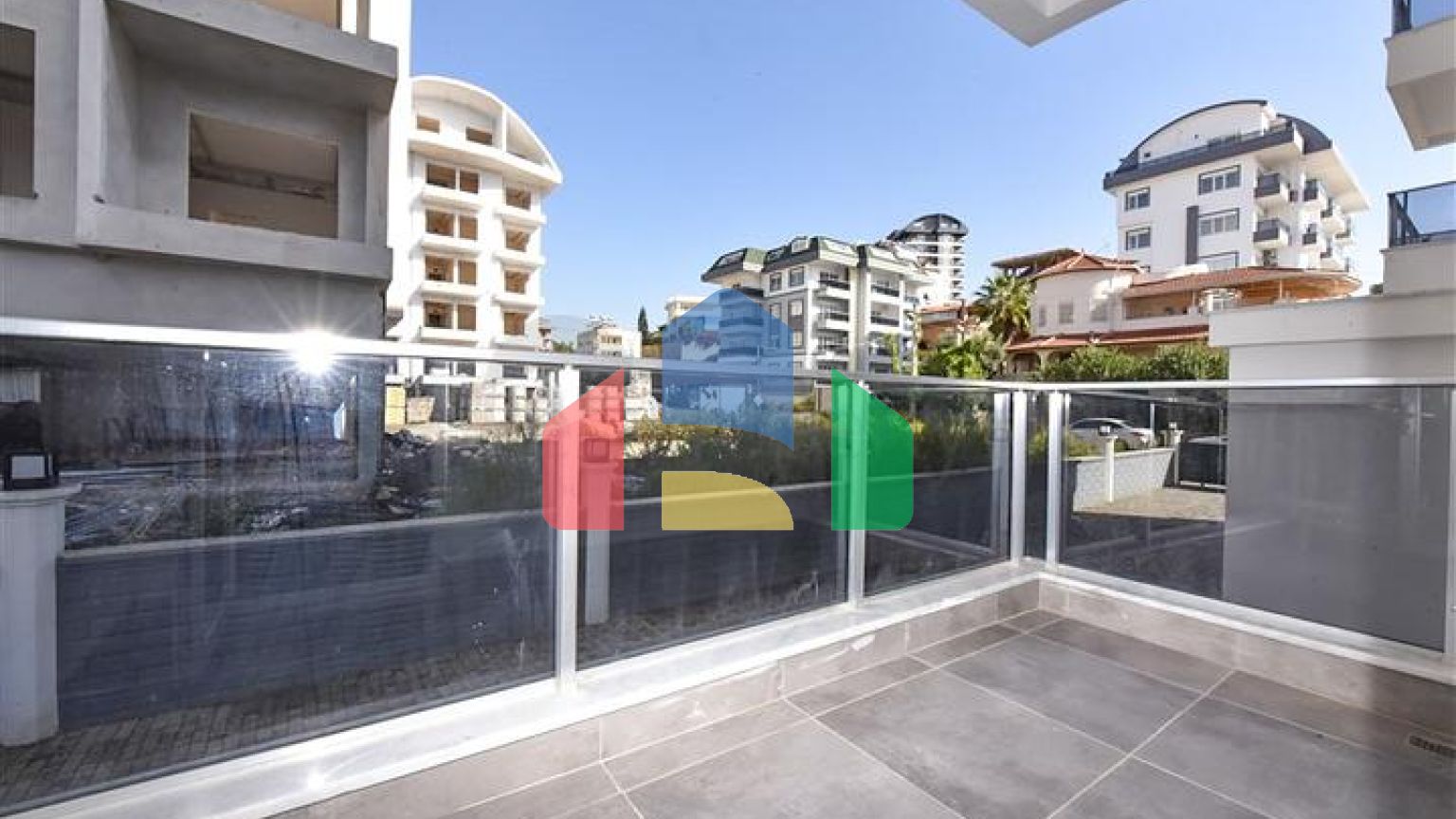 Квартира 1+1 в уютном комплексе в районе Авсаллар