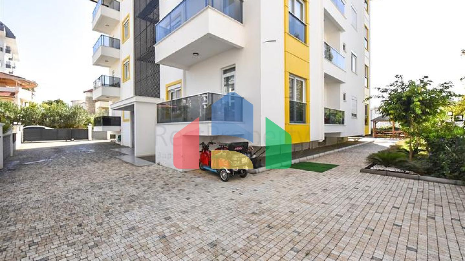 Квартира 1+1 в уютном комплексе в районе Авсаллар