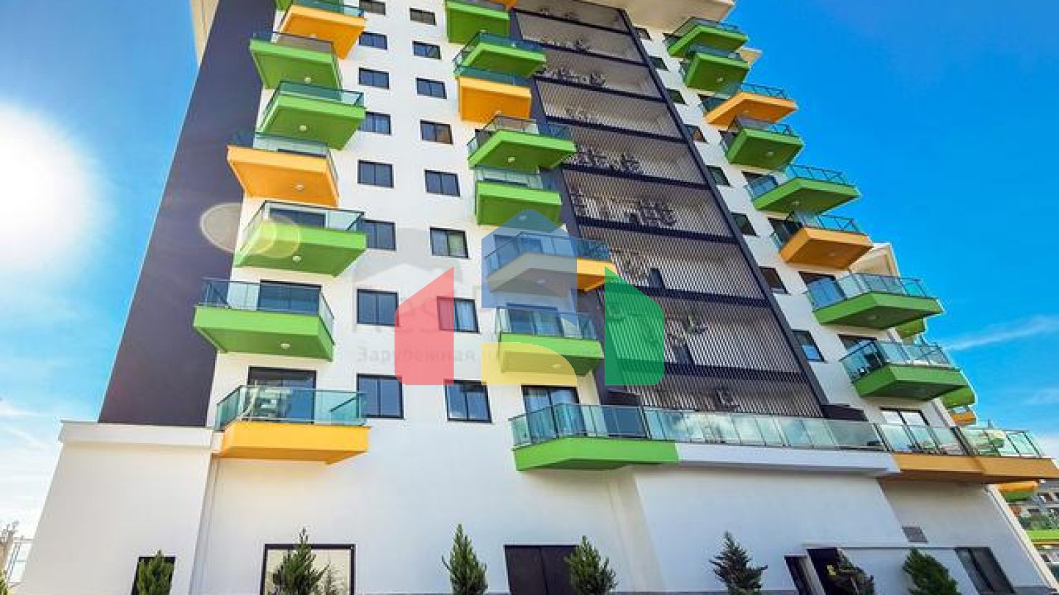 Светлая квартира 1+1 в комплексе с развитой инфраструктурой