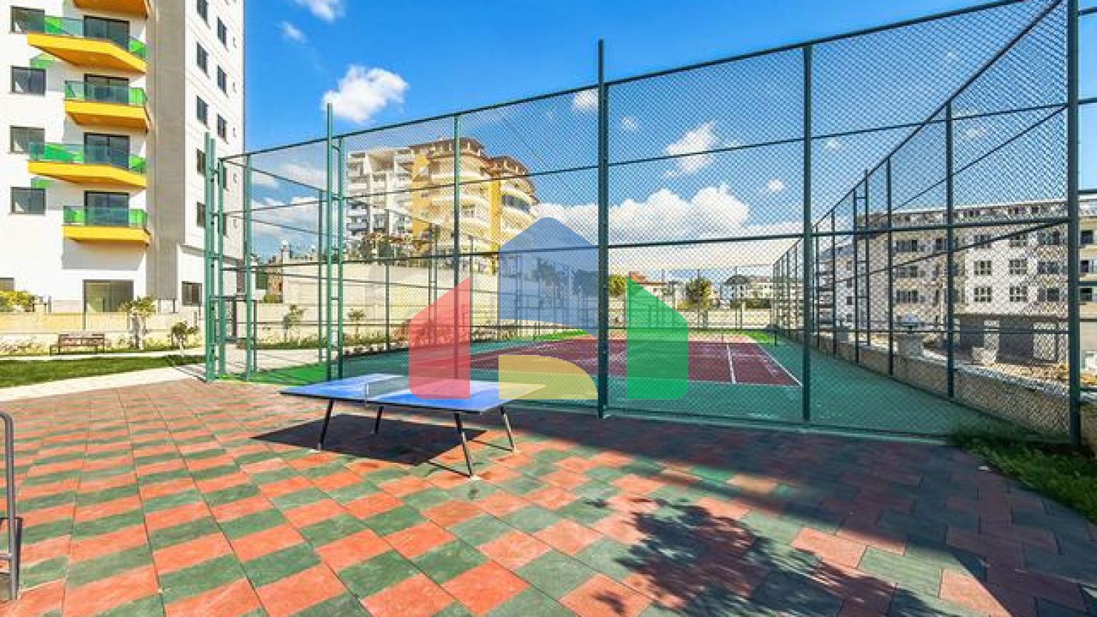 Светлая квартира 1+1 в комплексе с развитой инфраструктурой