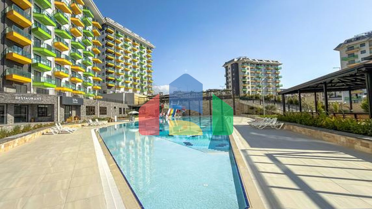 Светлая квартира 1+1 в комплексе с развитой инфраструктурой