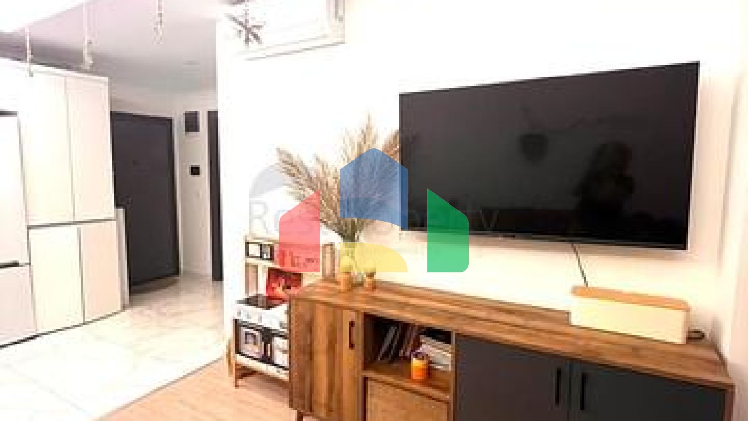 Современная квартира с полной инфраструктурой в Авсалларе