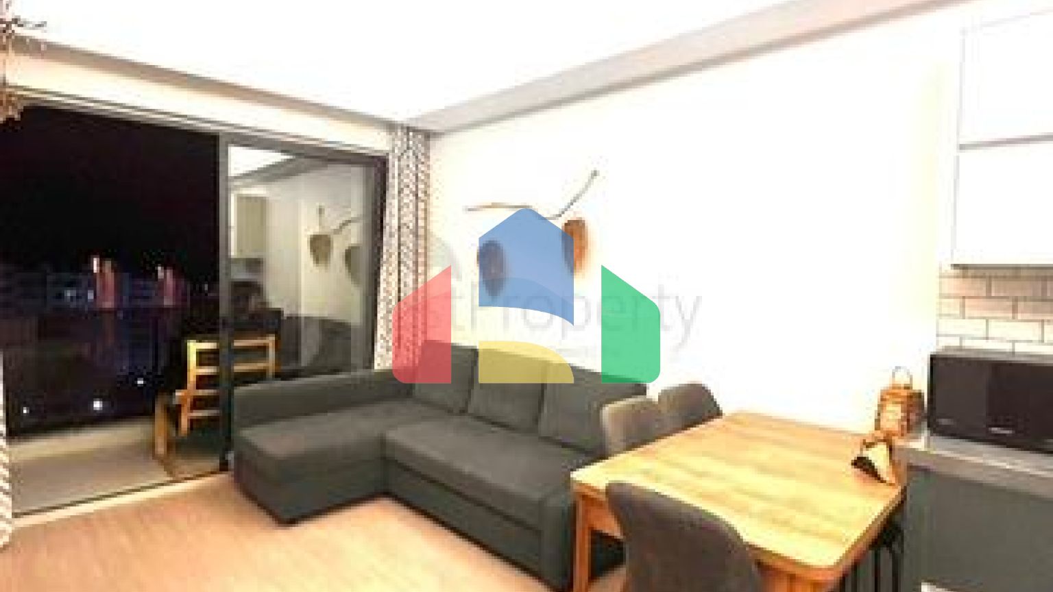 Современная квартира с полной инфраструктурой в Авсалларе