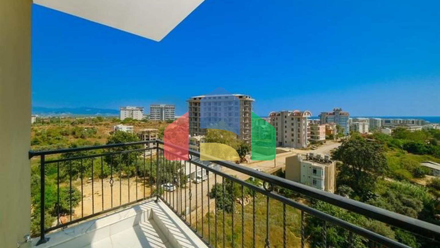 Двухкомнатная квартира 1+1 в районе Авсаллар