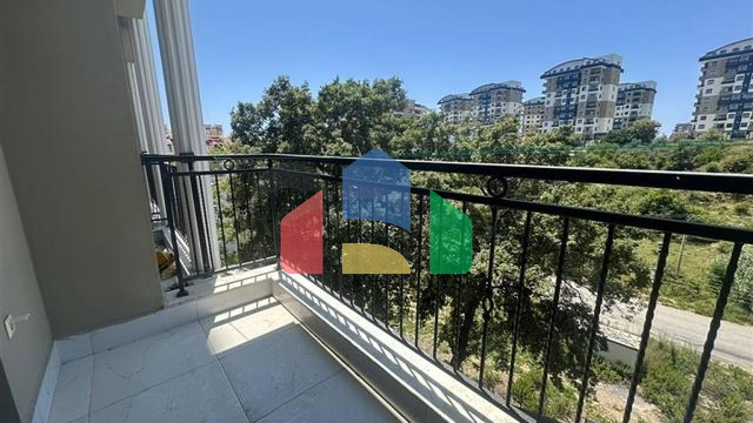 Двухкомнатная квартира 1+1 в районе Авсаллар