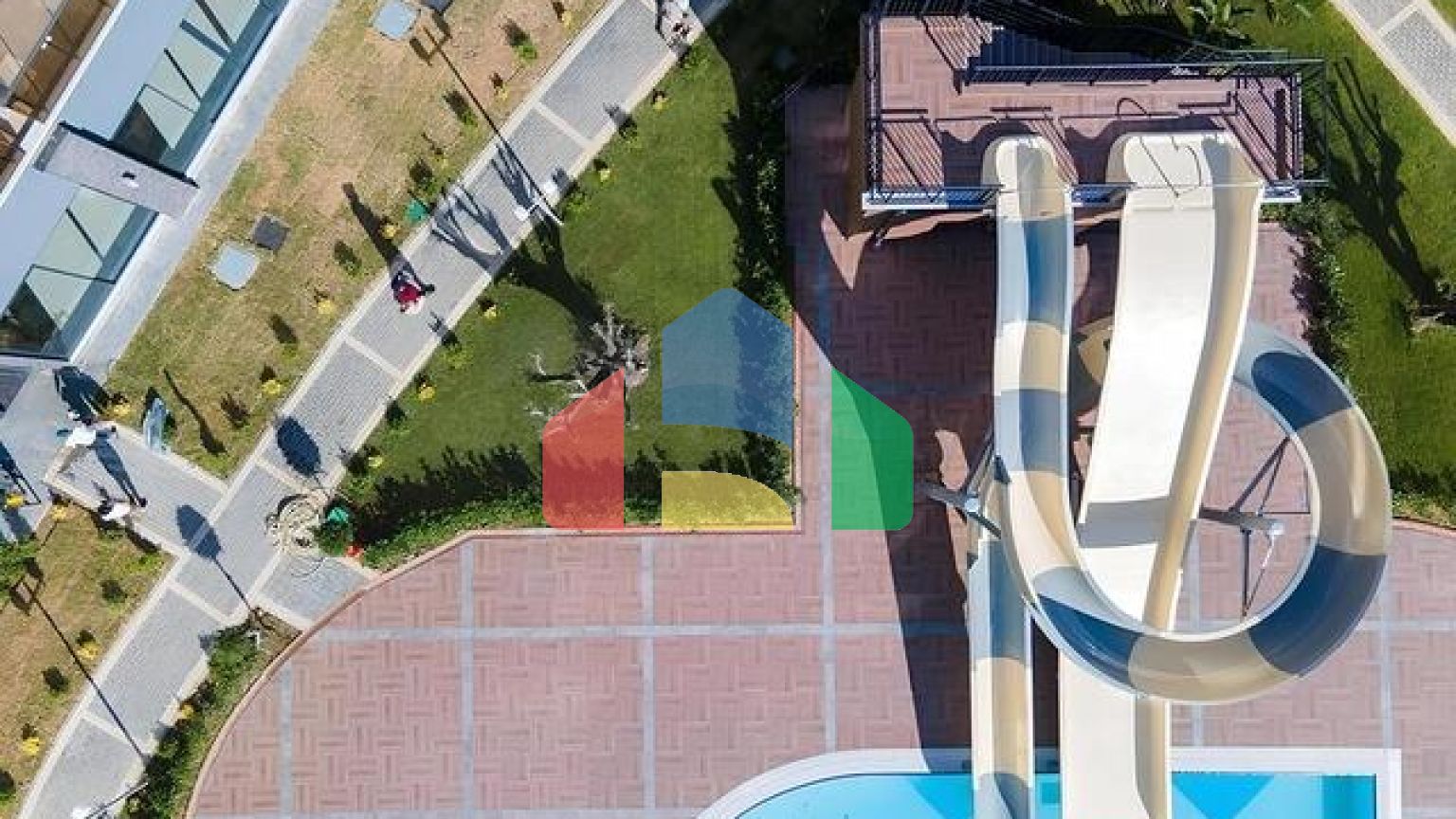 Светлая квартира 2+1 с богатой инфраструктурой в современном комплексе Авсаллара