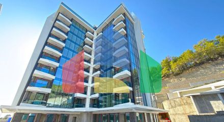 Современная квартира с панорамным видом на море в Авсалларе