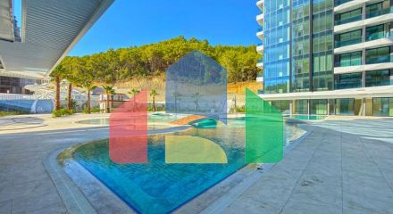 Современная квартира с панорамным видом на море в Авсалларе