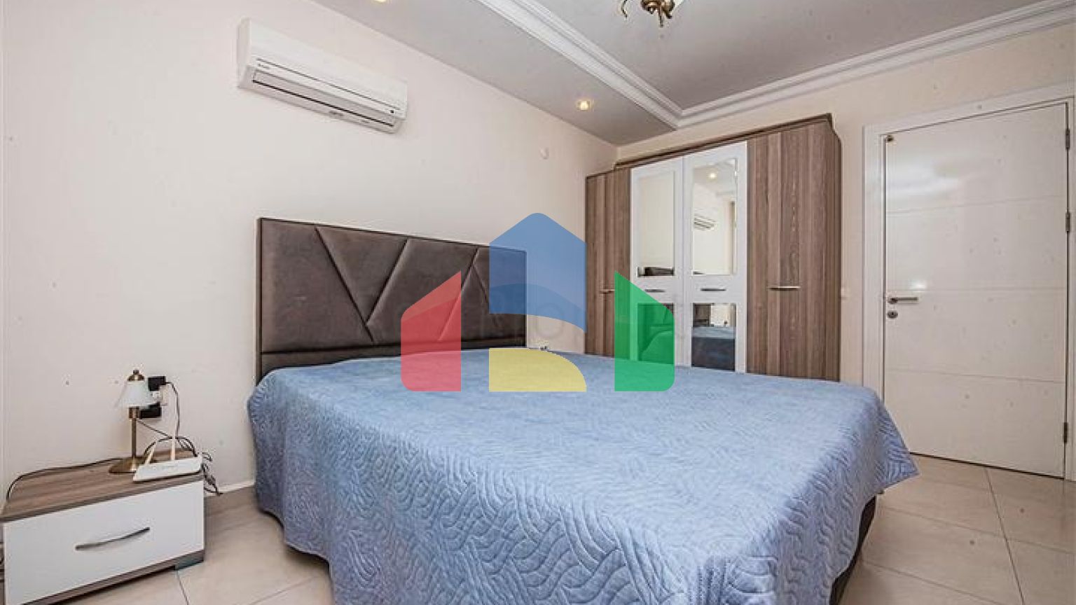 Уютная меблированная квартира с богатой инфраструктурой в живописном районе Авсаллар